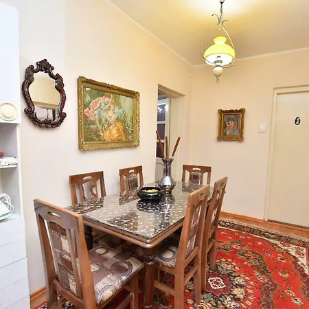 Apartment Kaza *